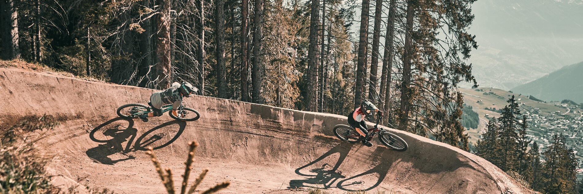 Auf den Singletrails | © Serfaus-Fiss-Ladis Marketing GmbH Auf den Singletrails im Bikepark Serfaus-Fiss-Ladis | © Serfaus-Fiss-Ladis Marketing GmbH