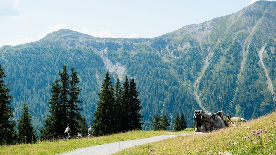 Mountainbiker unterwegs beim Bärenkopf am Alpkopftrail | © © Serfaus-Fiss-Ladis Marketing GmbH_Manuel Kokseder