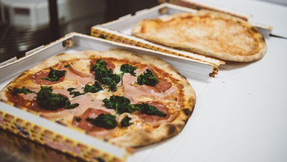 Pizza to go