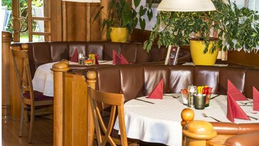 Charlys Restaurant