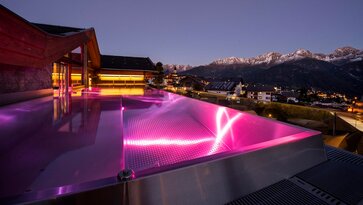 Pool Sommer Nacht